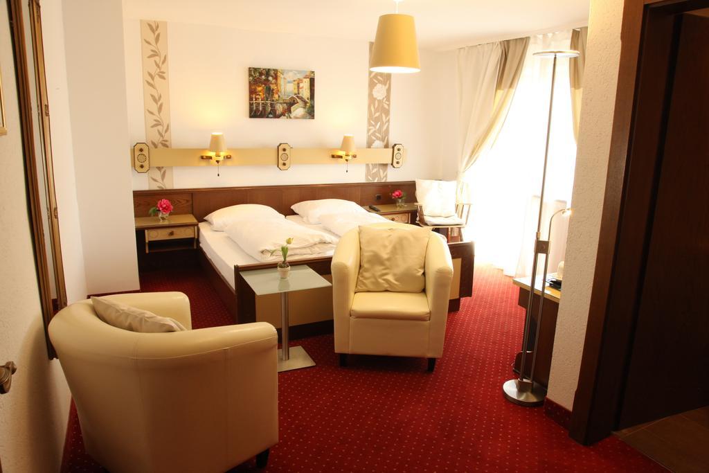 באד פיסינג Kurhotel Wuerdinger Hof חדר תמונה